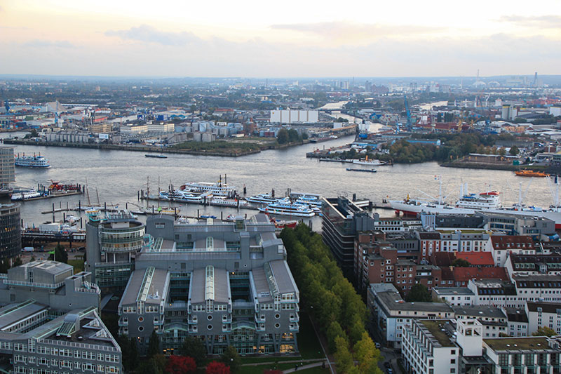 Вид на Эльбу в Гамбурге